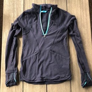 Black Ivivva pullover. Size 8.